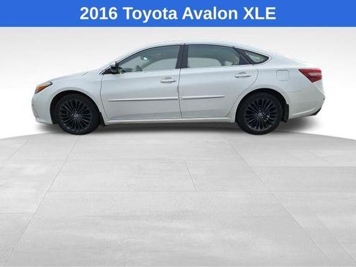 2016 Toyota Avalon XLE