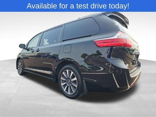 2020 Toyota Sienna Limited