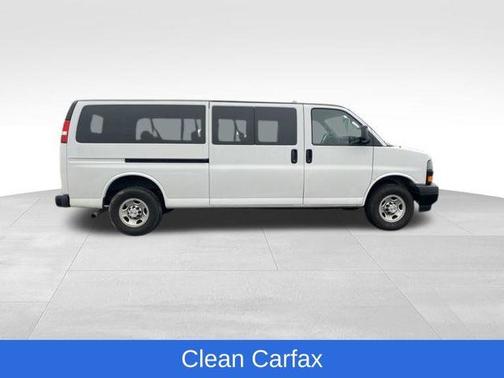 2022 Chevrolet Express 3500 LS