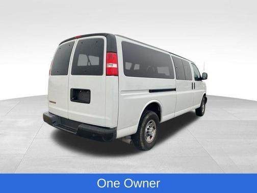 2022 Chevrolet Express 3500 LS