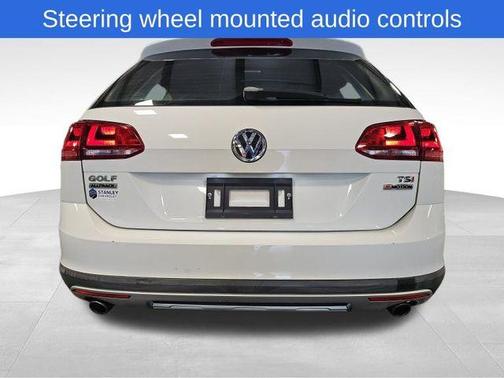 2017 Volkswagen Golf Alltrack TSI S