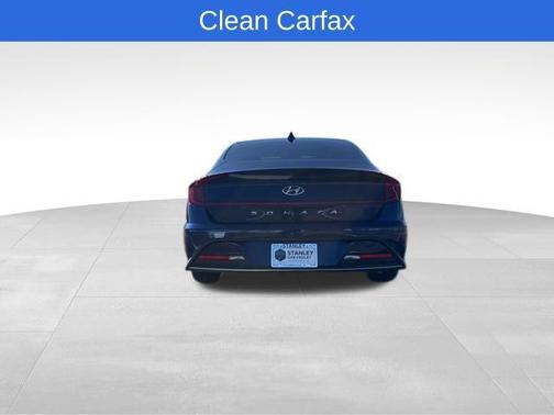 2022 Hyundai SONATA SE