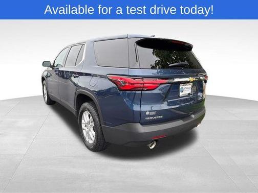 Blue Metallic 2022 Chevrolet Traverse LS