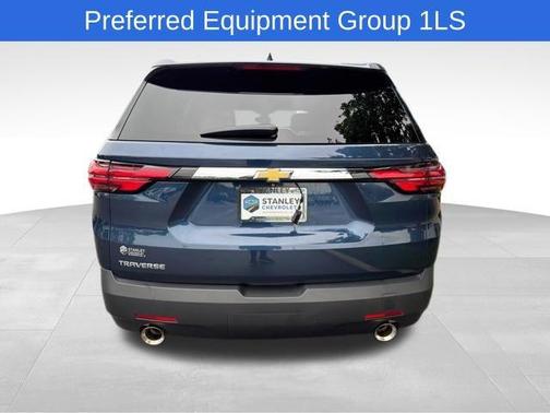 Blue Metallic 2022 Chevrolet Traverse LS