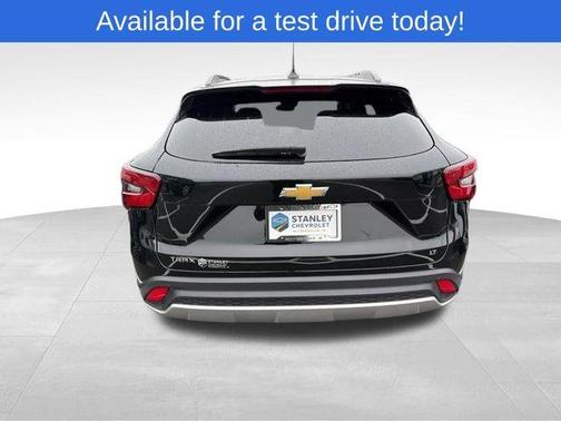 Black Metallic 2024 Chevrolet Trax LT