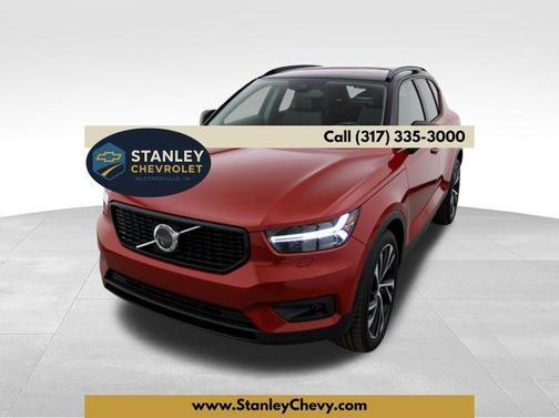 2021 Volvo XC40 T5 R-Design