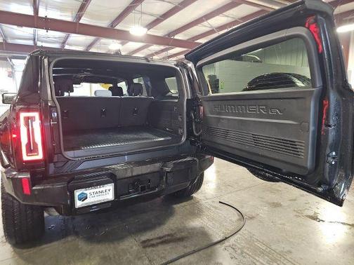 2025 GMC HUMMER EV SUV 3X