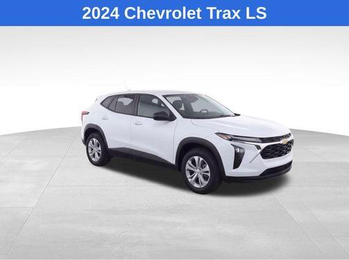 Summit White 2024 Chevrolet Trax LS