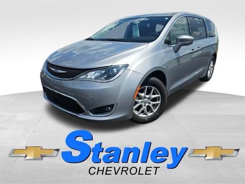2020 Chrysler Pacifica Touring