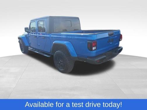 2022 Jeep Gladiator Sport