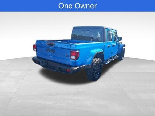 2022 Jeep Gladiator Sport
