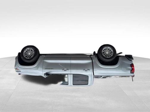 Sterling Gray Metallic 2026 Chevrolet Colorado LT