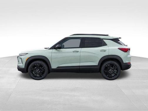 Green 2026 Chevrolet Trailblazer LT