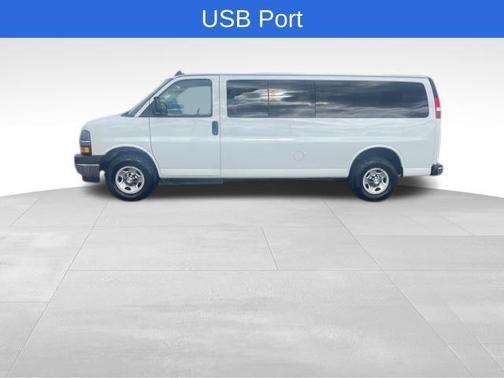 2020 Chevrolet Express 3500 LT