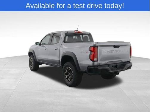 Sterling Gray Metallic 2024 Chevrolet Colorado ZR2