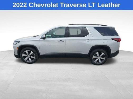 2022 Chevrolet Traverse LT Leather