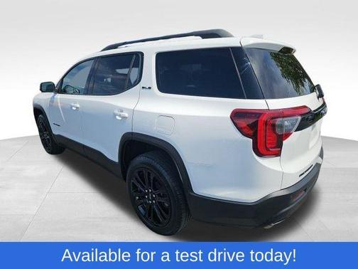 2022 GMC Acadia SLE