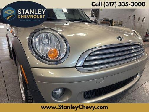 2009 MINI Cooper Base (M6)