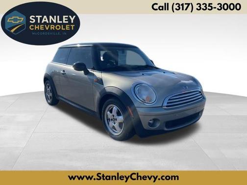 2009 MINI Cooper Base (M6)