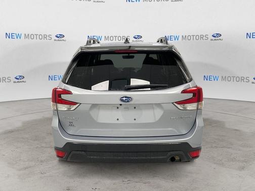 Ice Silver Metallic 2024 Subaru Forester Premium