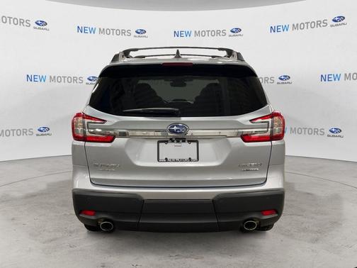 Ice Silver Metallic 2023 Subaru Ascent Limited 7-Passenger