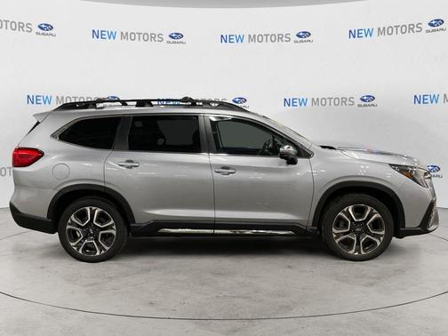 Ice Silver Metallic 2023 Subaru Ascent Limited 7-Passenger