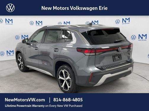 Platinum 2026 Volkswagen Tiguan 2.0T SE