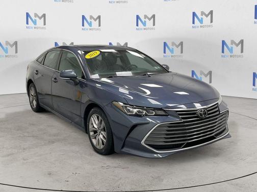 2019 Toyota Avalon XLE