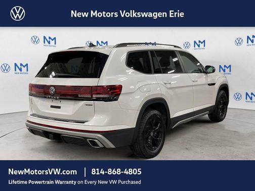 Opal White Pearl 2026 Volkswagen Atlas 2.0T Peak Edition