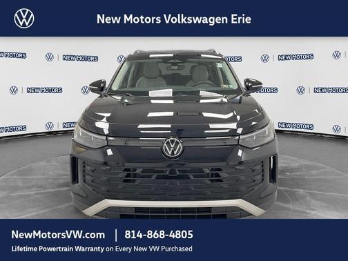 Deep Black Pearl Effect 2026 Volkswagen Tiguan 2.0T SE