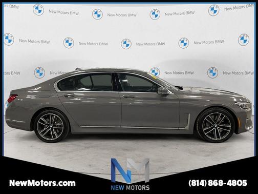 Amber 2022 BMW 750 i xDrive
