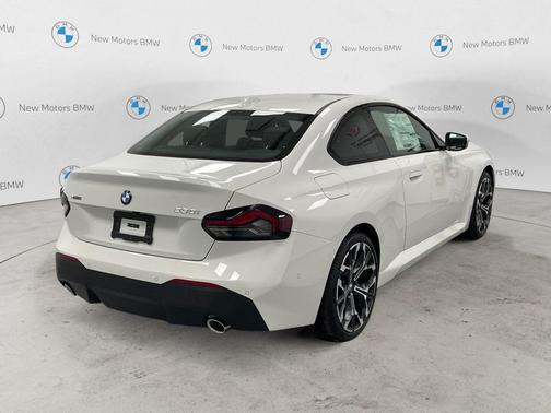 2026 BMW 230 i xDrive