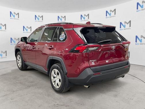 Pearl 2019 Toyota RAV4 LE