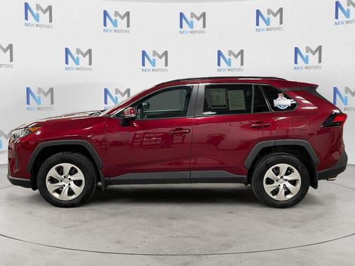 Pearl 2019 Toyota RAV4 LE