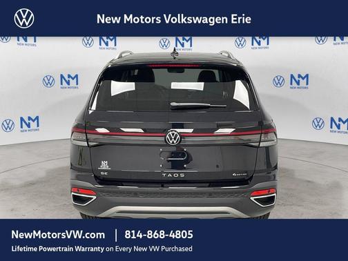Black 2026 Volkswagen Taos 1.5T SE