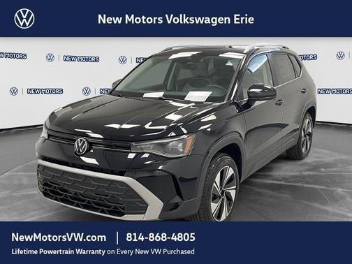 Deep Black Pearl Effect 2026 Volkswagen Taos 1.5T SE