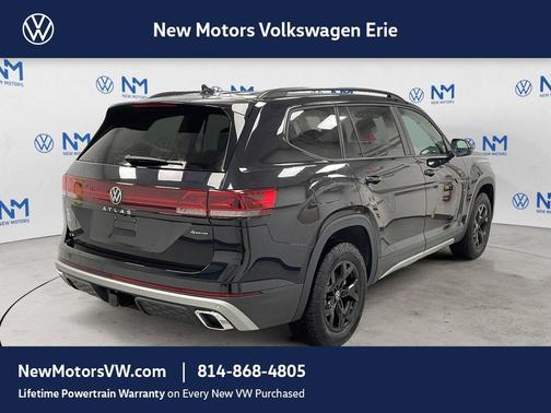 Deep Black Pearl 2026 Volkswagen Atlas 2.0T Peak Edition