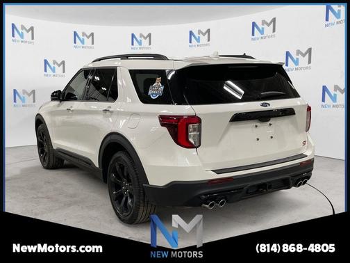 Star White 2024 Ford Explorer ST