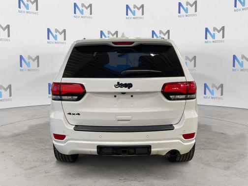 Bright White Clearcoat 2019 Jeep Grand Cherokee Altitude