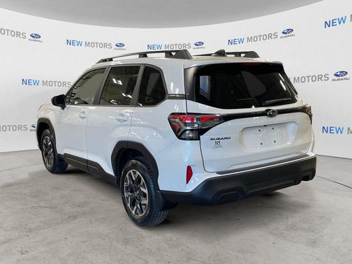 White Pearl 2026 Subaru Forester Premium