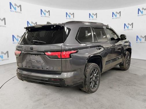 2024 Toyota Sequoia Platinum