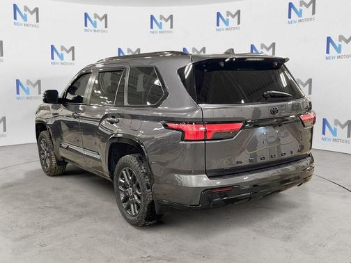 2024 Toyota Sequoia Platinum