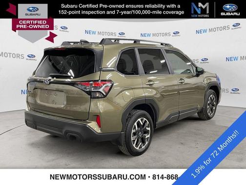 Green Metallic 2025 Subaru Forester Premium