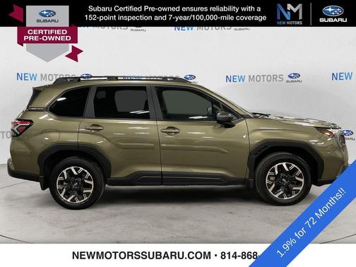 Green Metallic 2025 Subaru Forester Premium