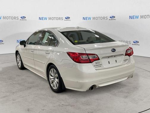 White 2017 Subaru Legacy 2.5i Premium