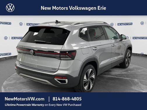 Silver Metallic 2026 Volkswagen Taos 1.5T SE