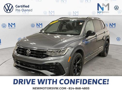 Platinum Gray Metallic 2024 Volkswagen Tiguan 2.0T SE R-Line Black