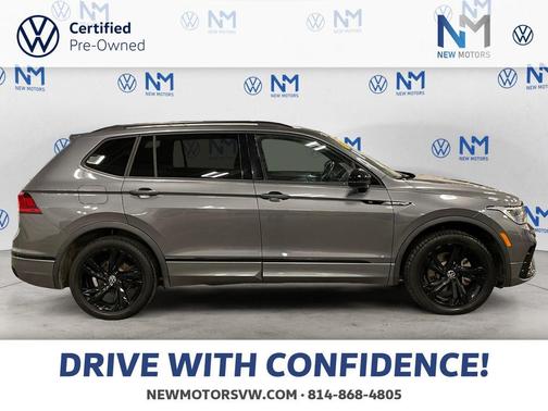 Platinum Gray Metallic 2024 Volkswagen Tiguan 2.0T SE R-Line Black