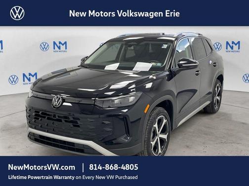 Deep Black Pearl Effect 2026 Volkswagen Tiguan 2.0T SE