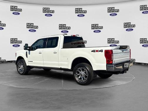 White Metallic 2020 Ford F-350 Lariat Super Duty
